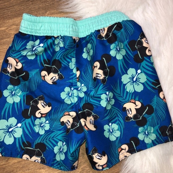 Disney 12-18 Months Boys Mickey Mouse Swim Trunks 

Pool, vacay, beach - Picture 4 of 5